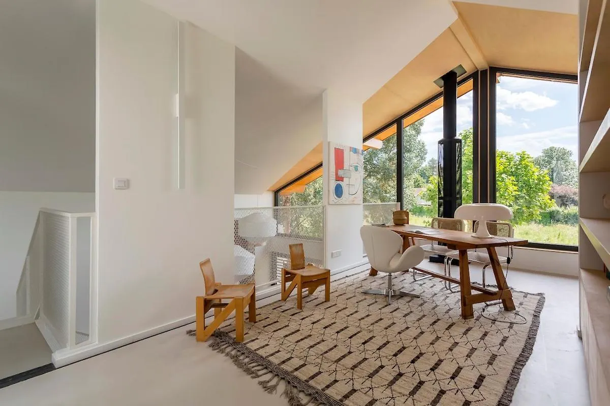 Villa Maison Lyon Ecully Piscine Climatisation De 250 M2
