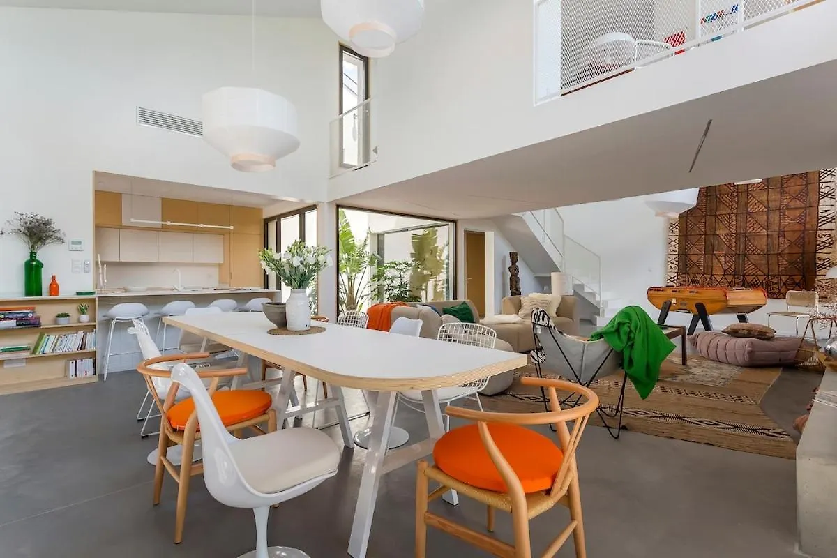 Maison Lyon Ecully Piscine Climatisation De 250 M2 Villa