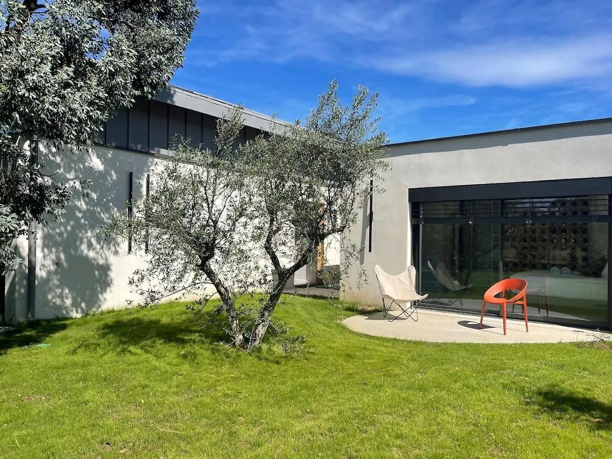 Maison Lyon Ecully Piscine Climatisation De 250 M2 Villa
