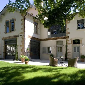 Maison d'hôtes Les Hautes Bruyeres, Écully